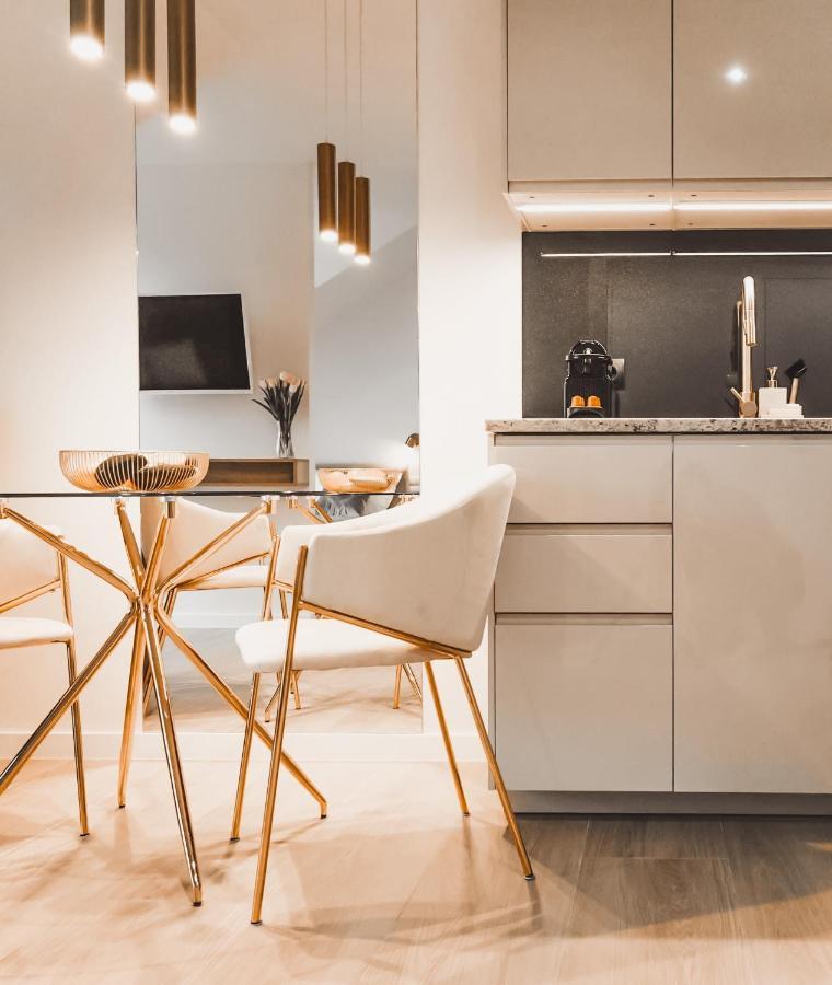 N18 Apartment